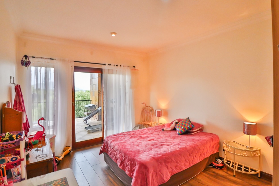 To Let 3 Bedroom Property for Rent in The Coves North West